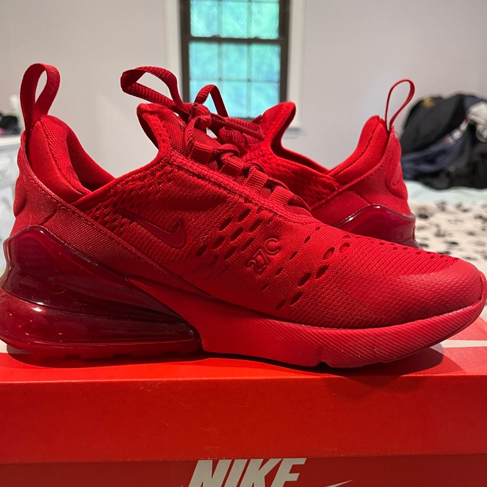 University Red Nike 270